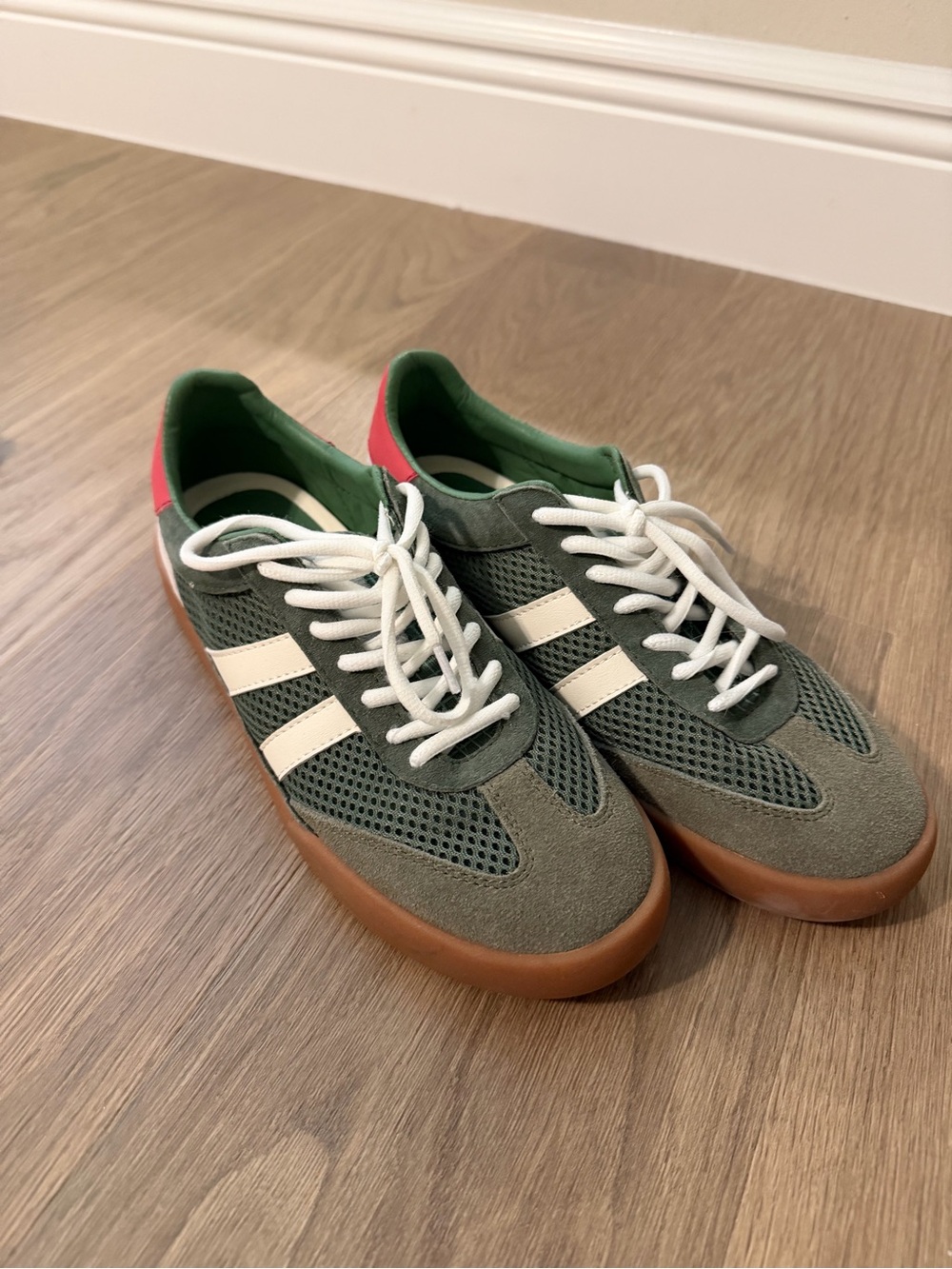 Women's Steve Madden sneaker